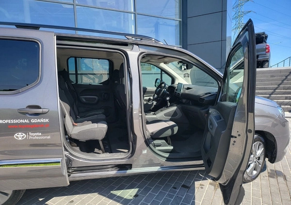 Toyota Proace City Verso cena 140000 przebieg: 21538, rok produkcji 2023 z Rypin małe 596